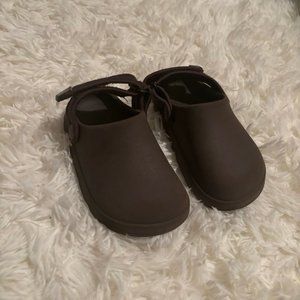 Kids Zara rubberized brown clogs